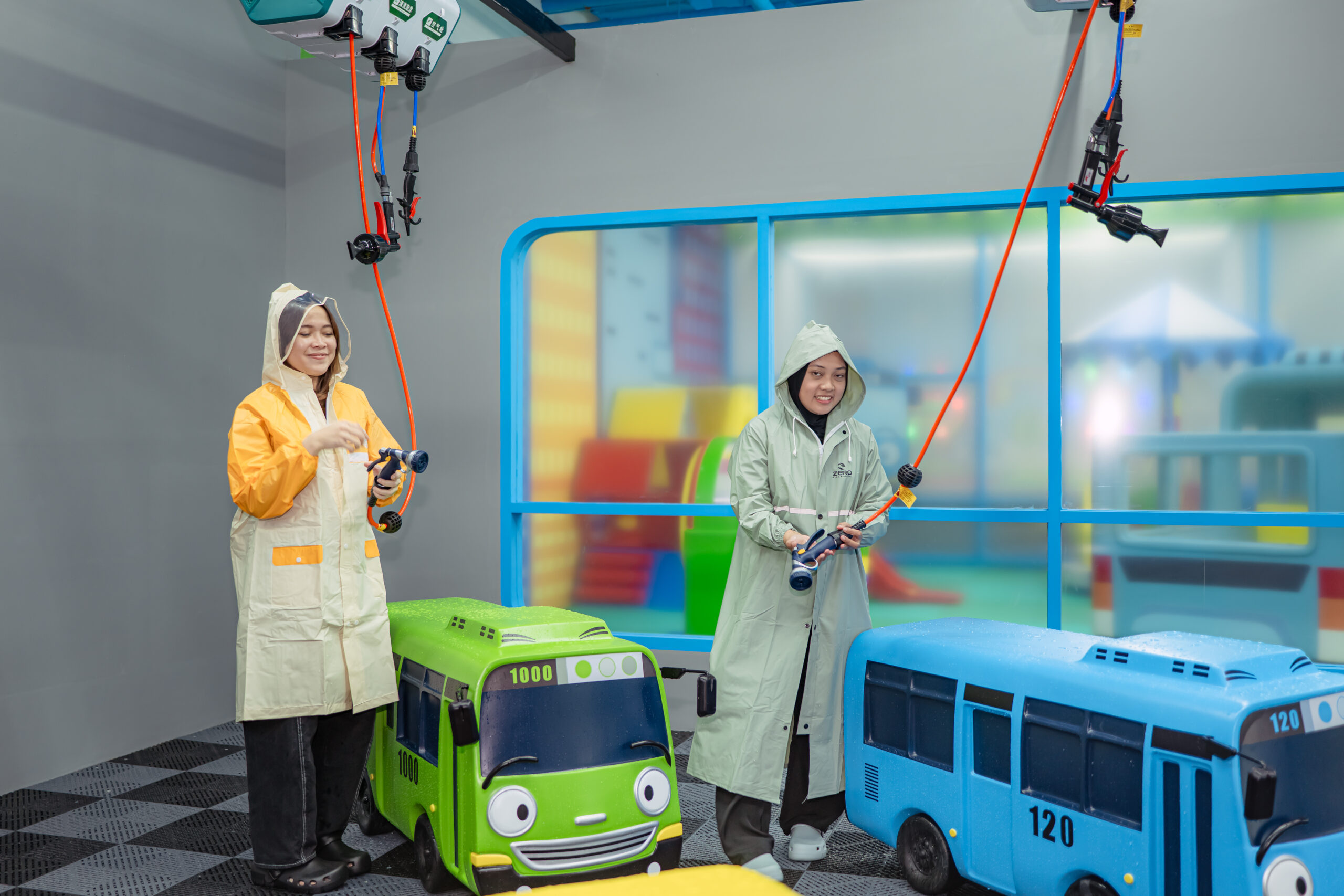 Anti Bosen! Ini Playground Paling Seru dengan Aktivitas Cuci Mobil Anak di Rogi’s Wash Tayo Station