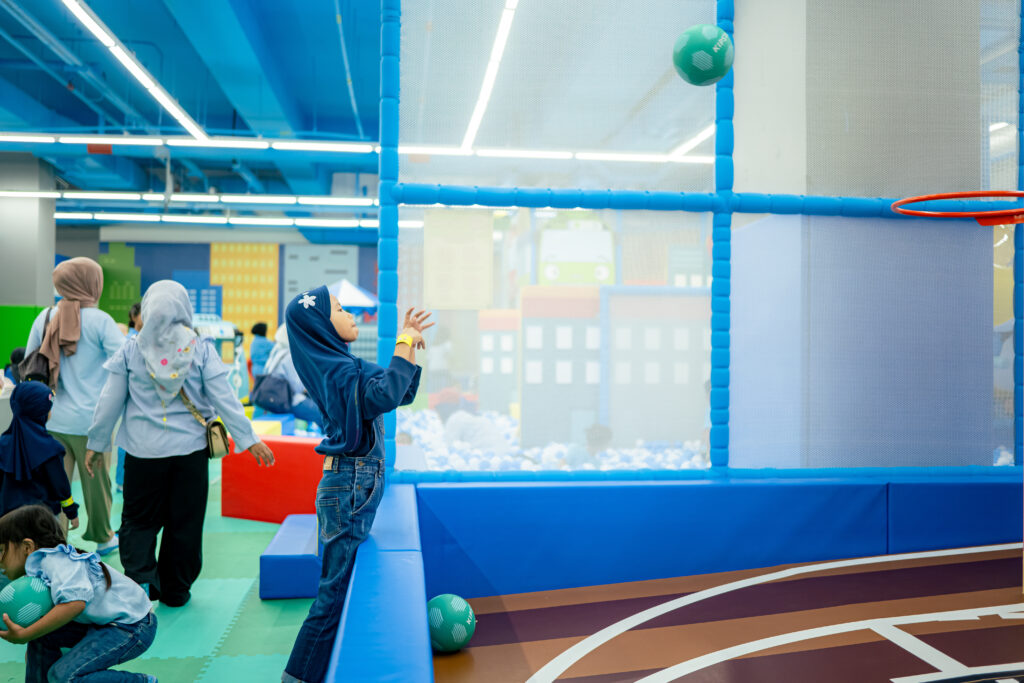 Playground Tangerang | Tayo Station Lotte Mall Bintaro
